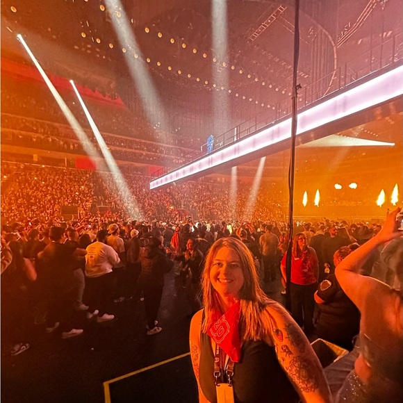 Meet your Posher, Paige - Picture 6 of 9